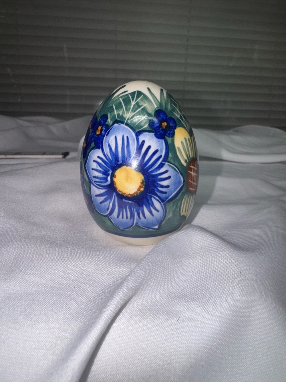 VTG Polish Pottery ceramic hand painted egg